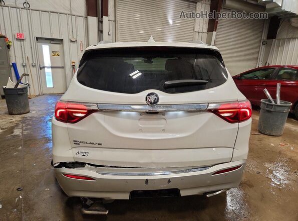 5GAEVBKW8NJ172686 2022 BUICK ENCLAVE White Vista trasera