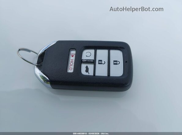 5J6RW1H87KA010182 2019 HONDA CR-V White 