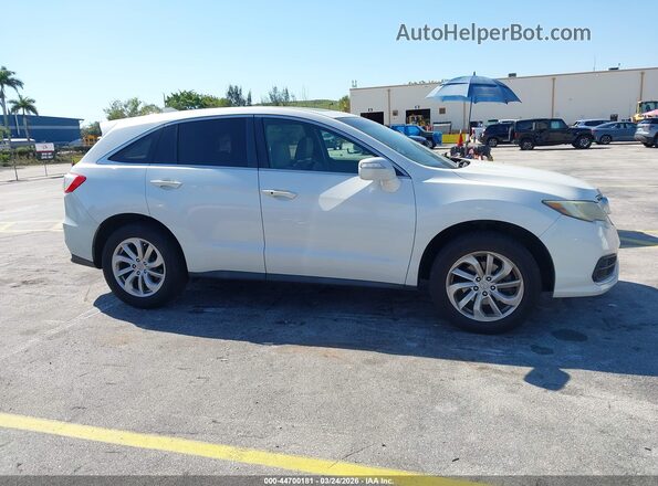 5J8TB3H55GL008226 2016 ACURA RDX Белый Вид задней части салона