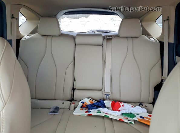 5J8TC2H32ML033599 2021 ACURA RDX White Vista de los asientos traseros