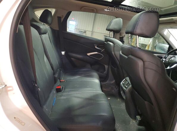 5J8TC2H38ML005015 2021 ACURA RDX White Вид задньої частини салону