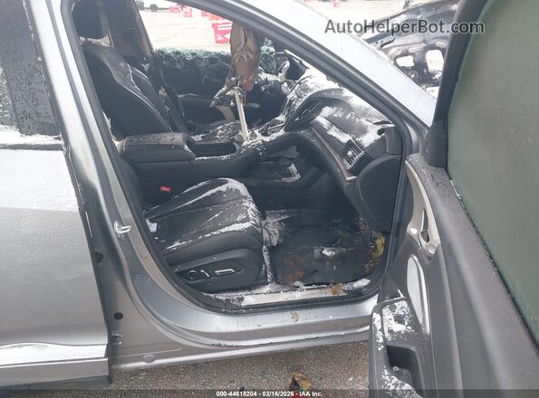 5J8TC2H59NL000652 2022 ACURA RDX Серебряный Вид салона спереди