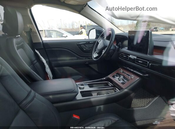 5LM5J7XC2LGL30528 2020 LINCOLN AVIATOR Burgundy Widok wnętrza z przodu