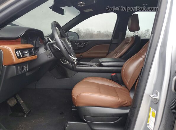 5LM5J7XC6NGL08860 2022 LINCOLN AVIATOR Silver Widok wnętrza z przodu