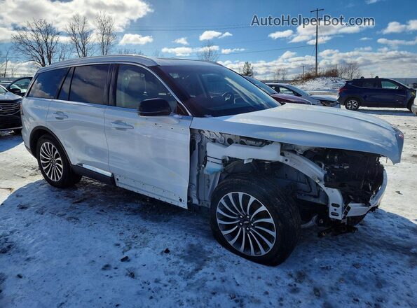 5LM5J7XC6RGL00084 2024 LINCOLN AVIATOR White Front right