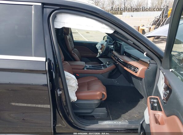 5LM5J7XC7SGL20401 2025 LINCOLN AVIATOR Black Вид салону спереду