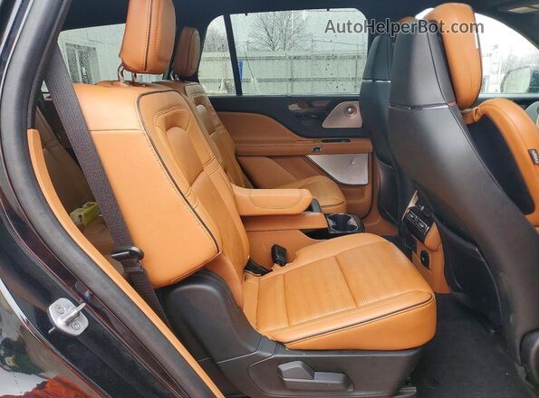 5LM5J9XC3PGL10841 2023 LINCOLN AVIATOR Black 