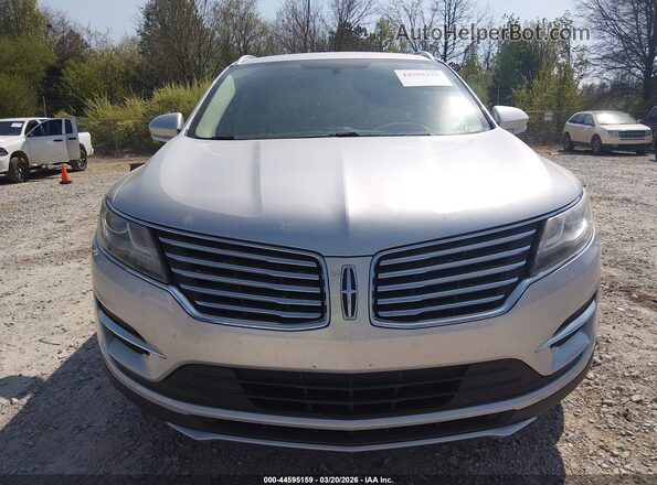 5LMCJ1C97HUL68716 2017 LINCOLN MKC Silver Vista del cuadro de instrumentos