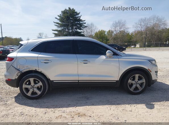 5LMCJ1C97HUL68716 2017 LINCOLN MKC Silver Vista interior trasera