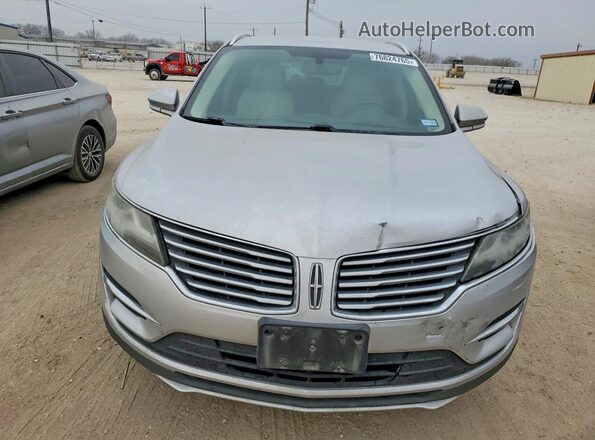 5LMCJ1C9XHUL21292 2017 LINCOLN MKC Silver Widok z przodu
