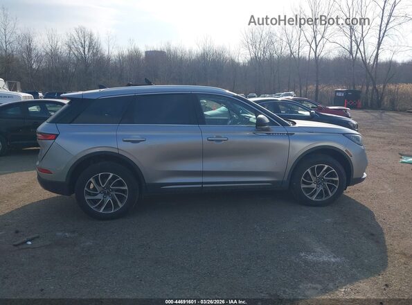 5LMCJ1D9XMUL22399 2021 LINCOLN CORSAIR Beige Widok wnętrza z tyłu
