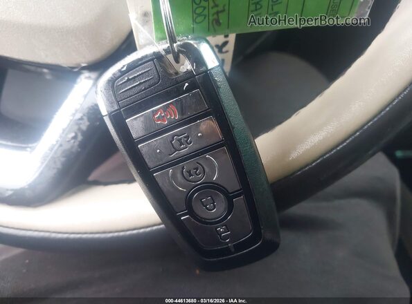 5LMCJ1DAXSUL11300 2025 LINCOLN CORSAIR White Widok deski rozdzielczej
