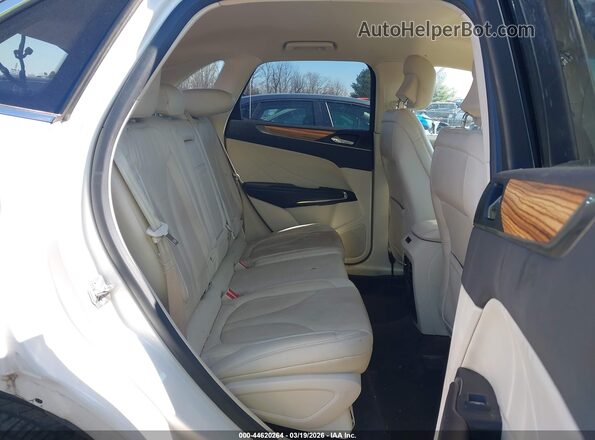 5LMCJ2C92GUJ30857 2016 LINCOLN MKC Cream VIN sticker view
