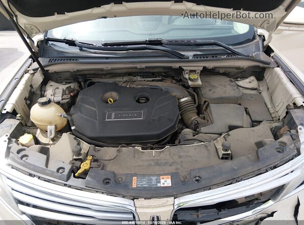 5LMCJ2C9XJUL04438 2018 LINCOLN MKC Tan Rear view
