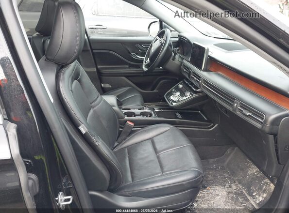 5LMCJ2D91NUL33170 2022 LINCOLN CORSAIR Black Front interior view
