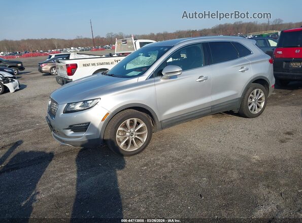 5LMCJ2D92KUL44299 2019 LINCOLN MKC Silver Front left