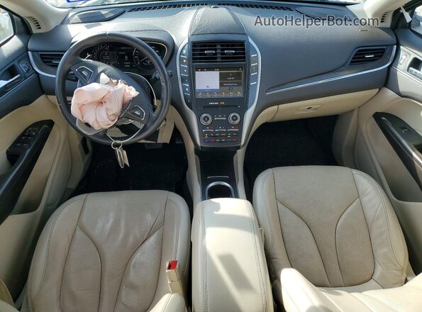 5LMCJ3C97KUL25903 2019 LINCOLN MKC White წინა პანელის ხედი