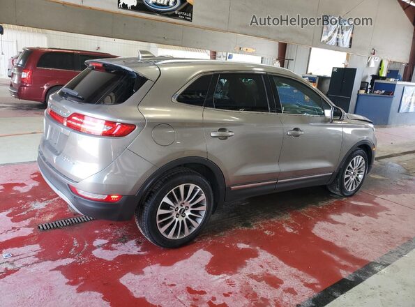 5LMCJ3D90HUL03278 2017 LINCOLN MKC Tan Trasero derecho