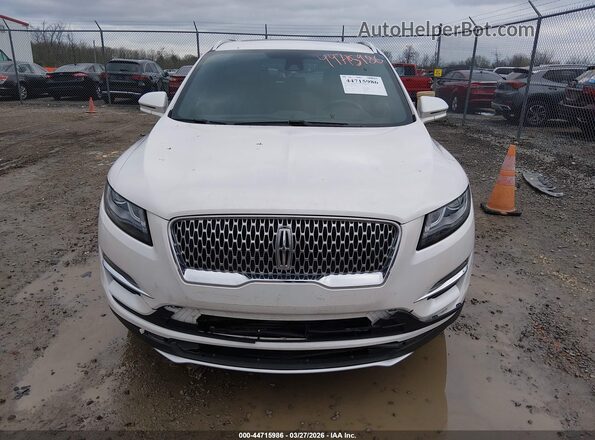 5LMCJ3D97KUL50864 2019 LINCOLN MKC White უკანა სალონის ხედი