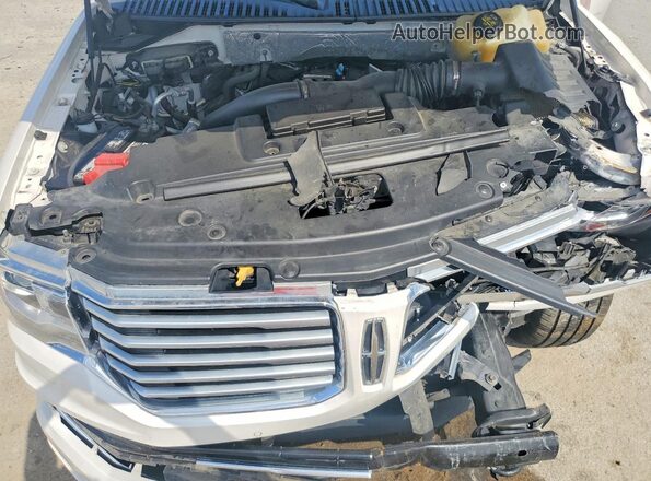 5LMJJ2HT6HEL11824 2017 LINCOLN NAVIGATOR Белый Вид подкапотного пространства