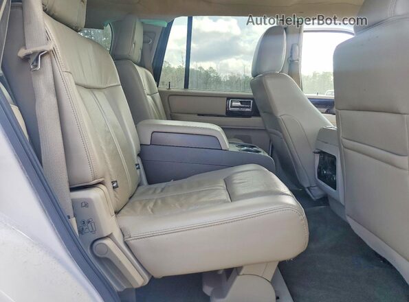 5LMJJ2HT6HEL11824 2017 LINCOLN NAVIGATOR Белый Вид задней части салона
