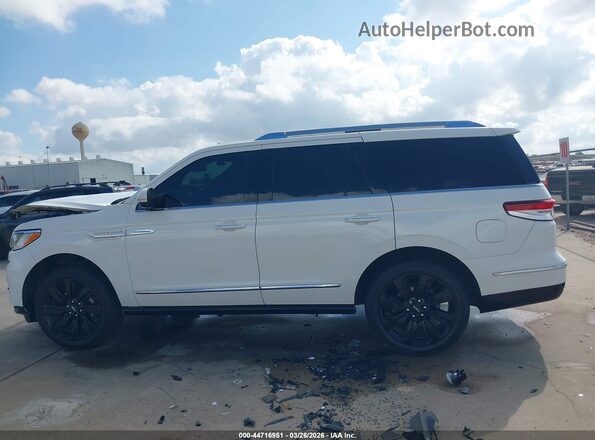 5LMJJ2KT9NEL08064 2022 LINCOLN NAVIGATOR Белый 