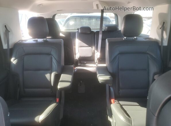 5LMJJ2LG2SEL04130 2025 LINCOLN NAVIGATOR Черный Вид задних сидений