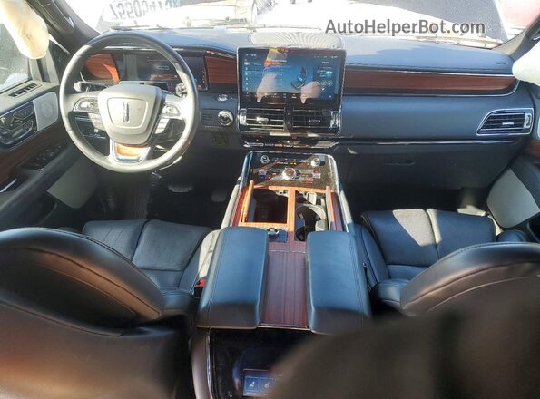 5LMJJ2LG4REL24342 2024 LINCOLN NAVIGATOR Black Առջևի վահանակի տեսք