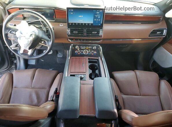 5LMJJ2LG6REL01354 2024 LINCOLN NAVIGATOR Черный Вид панели приборов