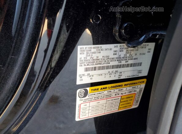 5LMJJ2LG6REL01354 2024 LINCOLN NAVIGATOR Черный Вид наклейки с VIN-кодом