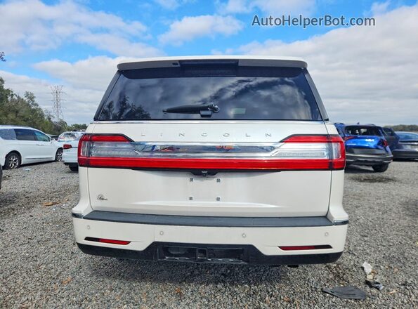 5LMJJ2LT2JEL07797 2018 LINCOLN NAVIGATOR White უკანა ხედი