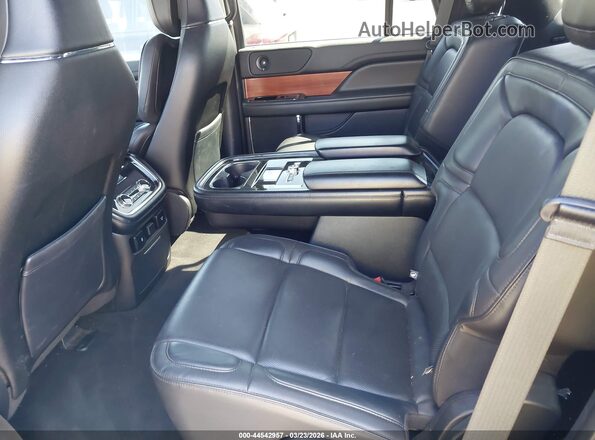 5LMJJ2LT3JEL00521 2018 LINCOLN NAVIGATOR Black VIN კოდის სტიკერის ხედი