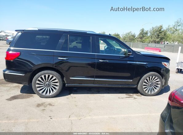 5LMJJ2LT3JEL00521 2018 LINCOLN NAVIGATOR Black უკანა სალონის ხედი