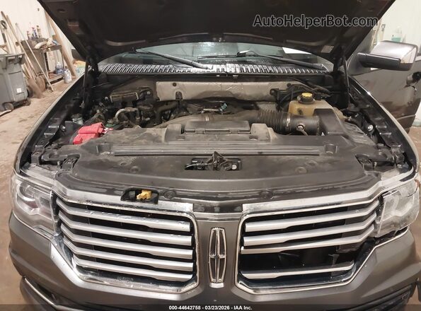 5LMJJ2LT8HEL00900 2017 LINCOLN NAVIGATOR Gray 