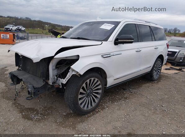 5LMJJ2LT9KEL18006 2019 LINCOLN NAVIGATOR White Front left