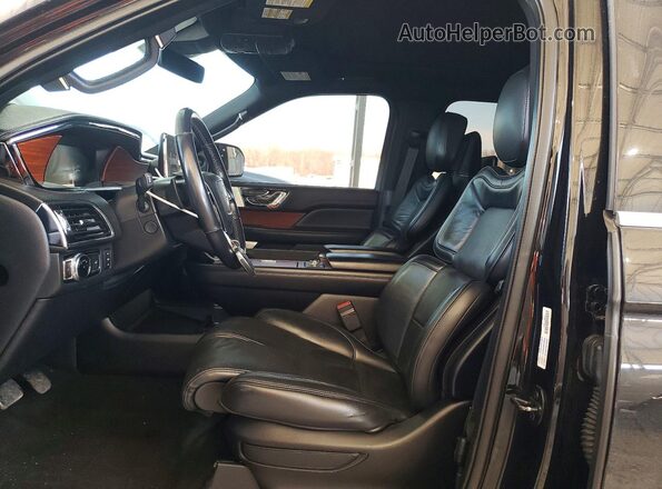 5LMJJ2LTXKEL04745 2019 LINCOLN NAVIGATOR Черный Вид салона спереди