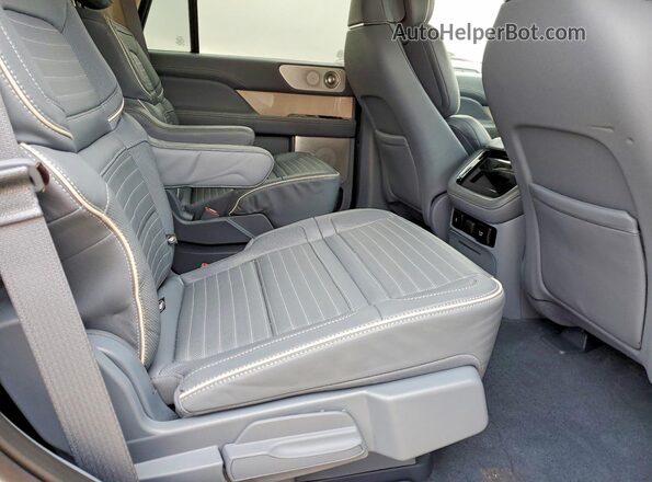 5LMJJ2TG2REL06454 2024 LINCOLN NAVIGATOR White უკანა სალონის ხედი