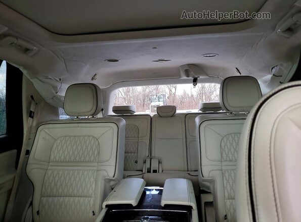 5LMJJ2TT8KEL16716 2019 LINCOLN NAVIGATOR Blue Вид задніх сидінь
