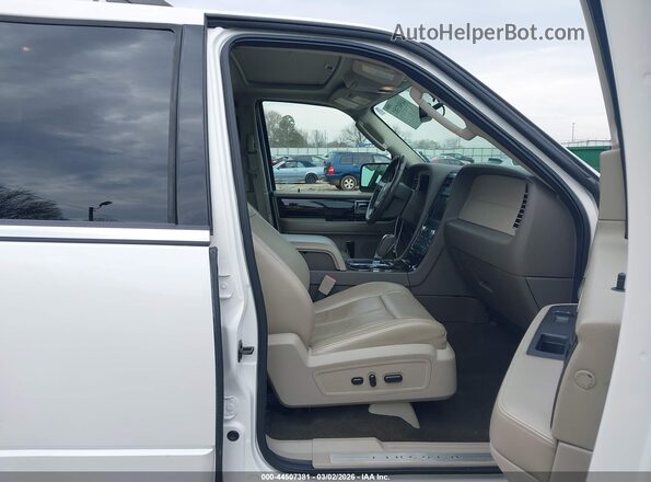 5LMJJ3HT6GEL02240 2016 LINCOLN NAVIGATOR L White Front interior view