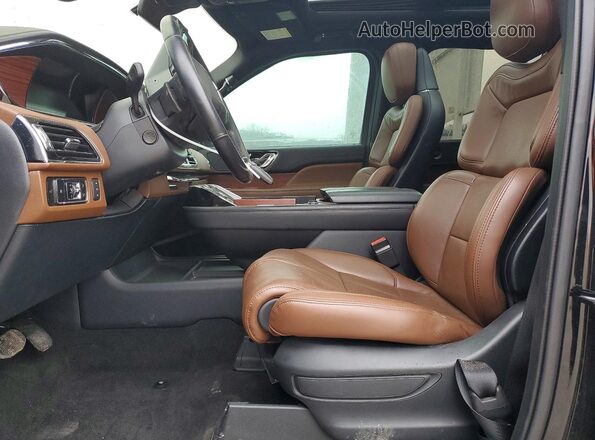5LMJJ3LG4PEL02778 2023 LINCOLN NAVIGATOR Black Widok wnętrza z przodu
