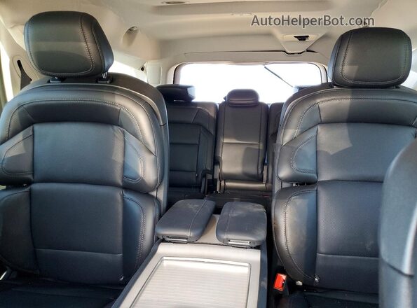 5LMJJ3LG5SEL14169 2025 LINCOLN NAVIGATOR Black Widok tylnych siedzeń