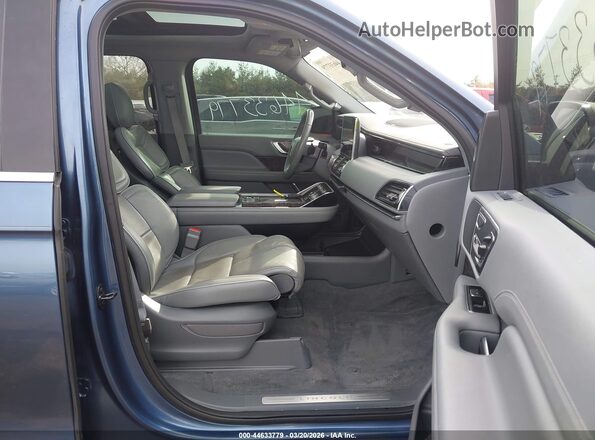 5LMJJ3LT2KEL02350 2019 LINCOLN NAVIGATOR L Blue Вид салону спереду