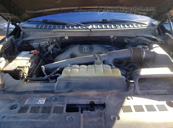 5LMJJ3LT4JEL18922 2018 LINCOLN NAVIGATOR Черный Вид задней части салона