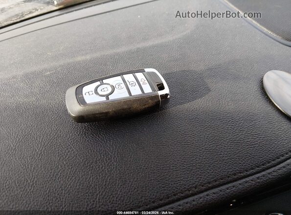 5LMJJ3NTXMEL17288 2021 LINCOLN NAVIGATOR Black Vista del salpicadero