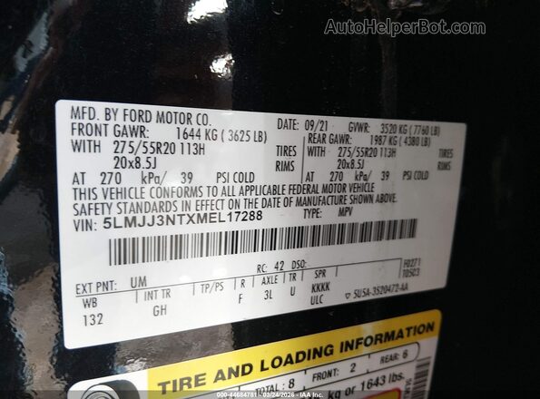 5LMJJ3NTXMEL17288 2021 LINCOLN NAVIGATOR Black Vista del compartimento del motor