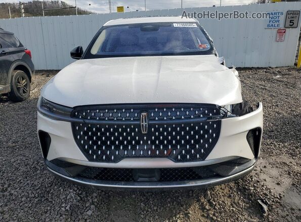 5LMPJ8JA8SJ957144 2025 LINCOLN NAUTILUS White Вид спереду