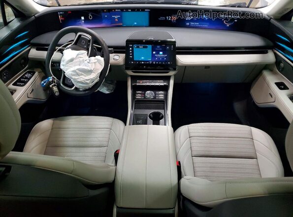 5LMPJ8KA3TJ991444 2026 LINCOLN NAUTILUS Gray Առջևի վահանակի տեսք