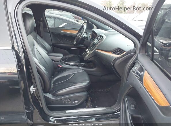 5LMTJ3DH4HUL72014 2017 LINCOLN MKC Black Front interior view