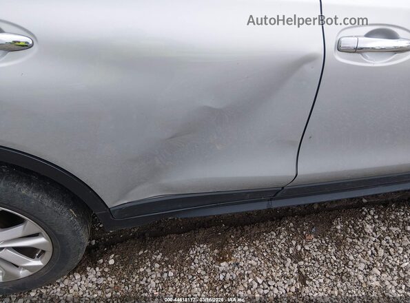 5N1AT2MT4JC816233 2018 NISSAN ROGUE Silver 