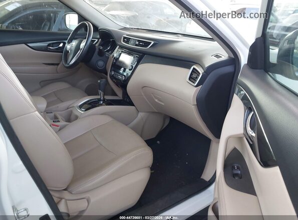 5N1AT2MT5GC762420 2016 NISSAN ROGUE White Widok wnętrza z przodu